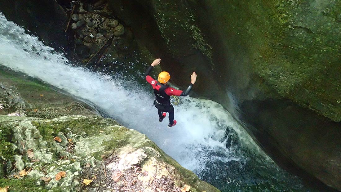 le premier saut du canyon du Furon