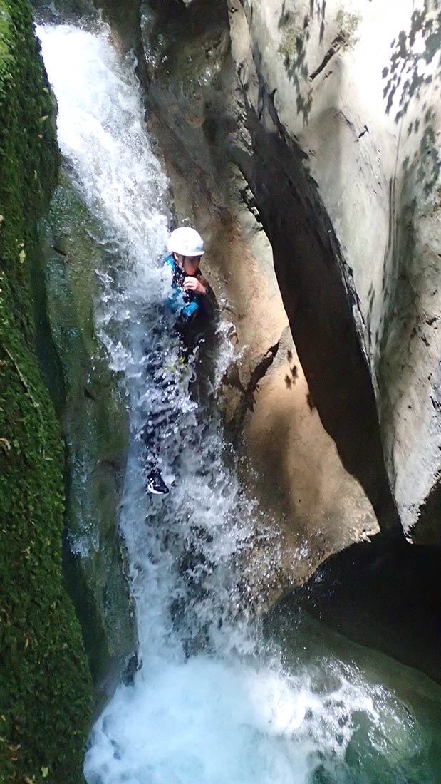 en canyoning on fait des toboggans - vertico