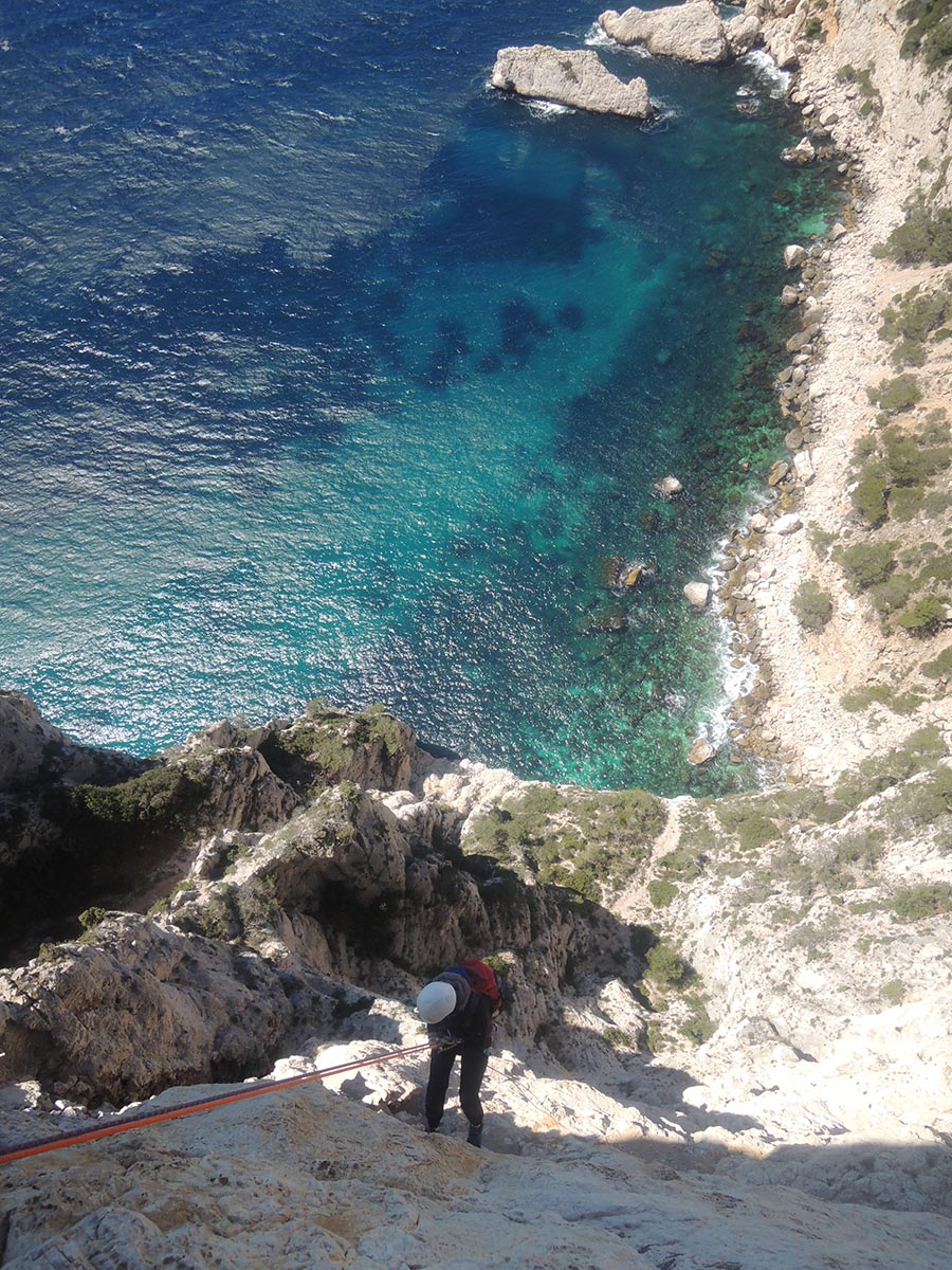 rappel dans les calanques avec vertico