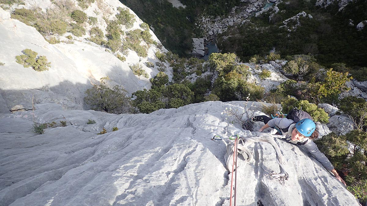 escalade grande voie avec vertico