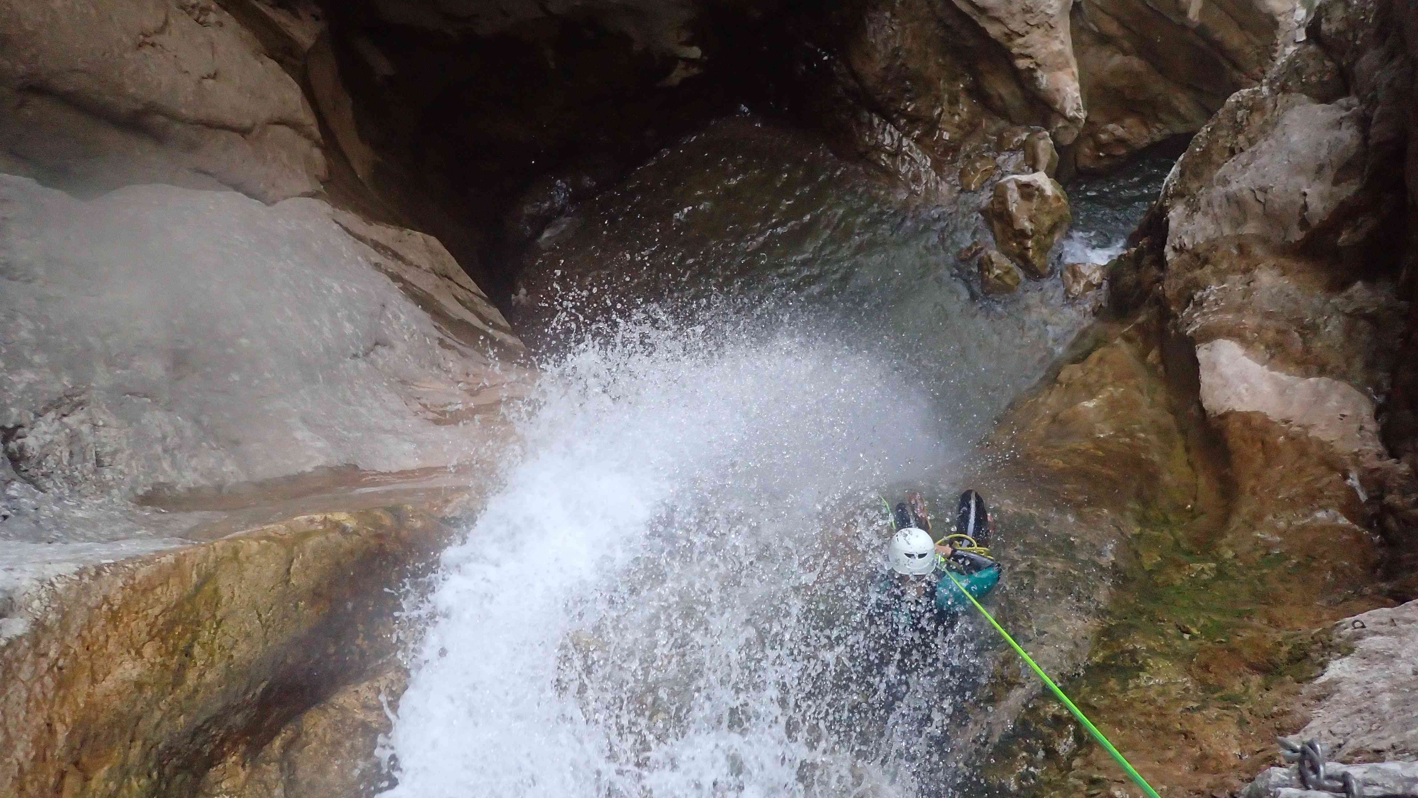 rappel dans le canyon des ecouges