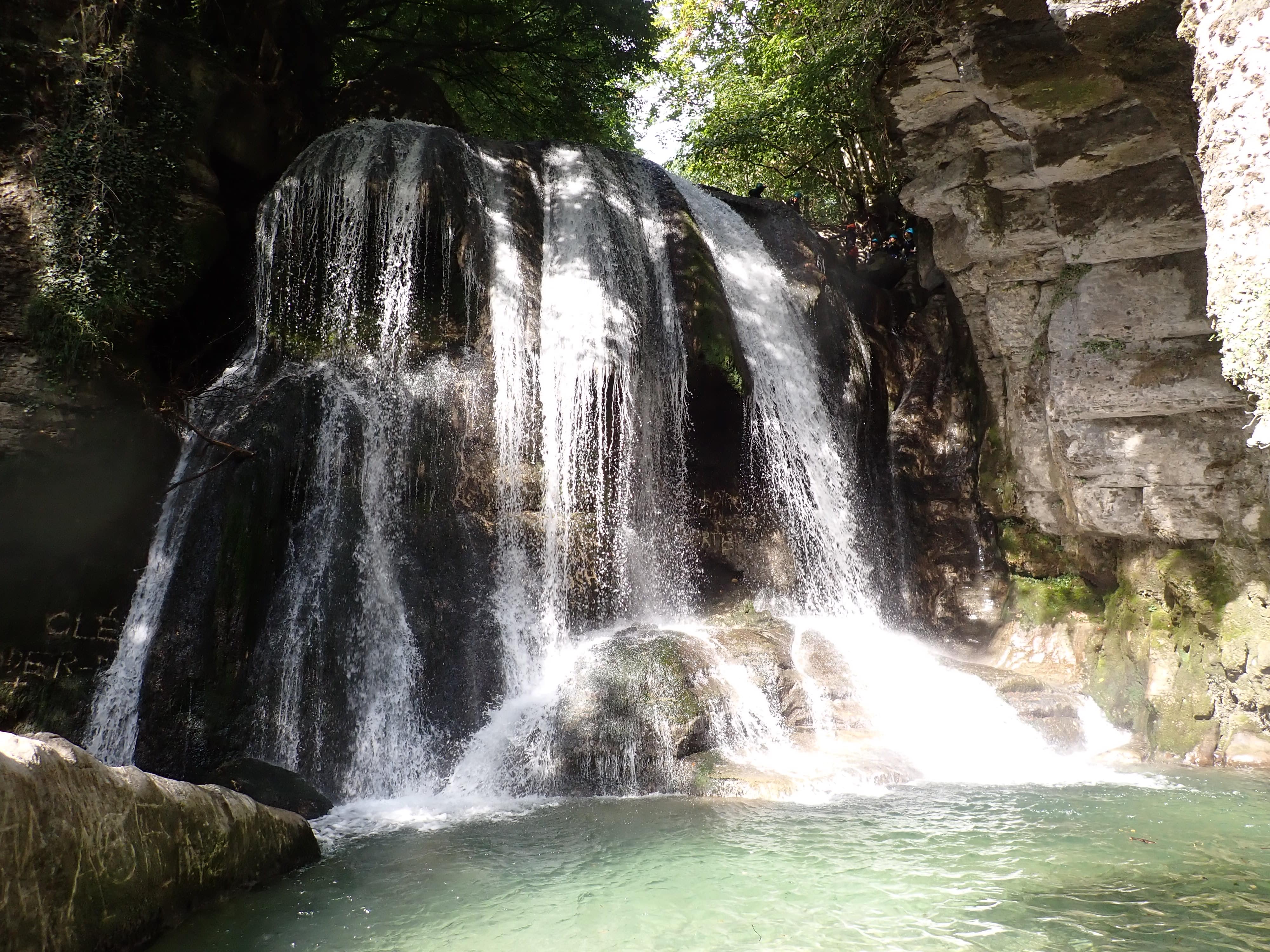 cascade de tuf dans le canyon du Furon bas à Grenoble